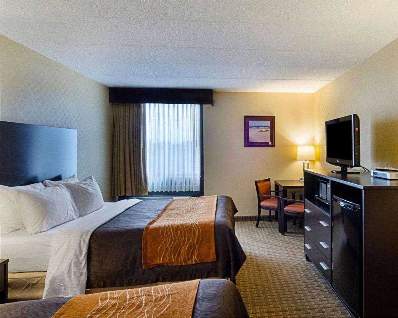 Holiday Inn Express - Fall River North Экстерьер фото